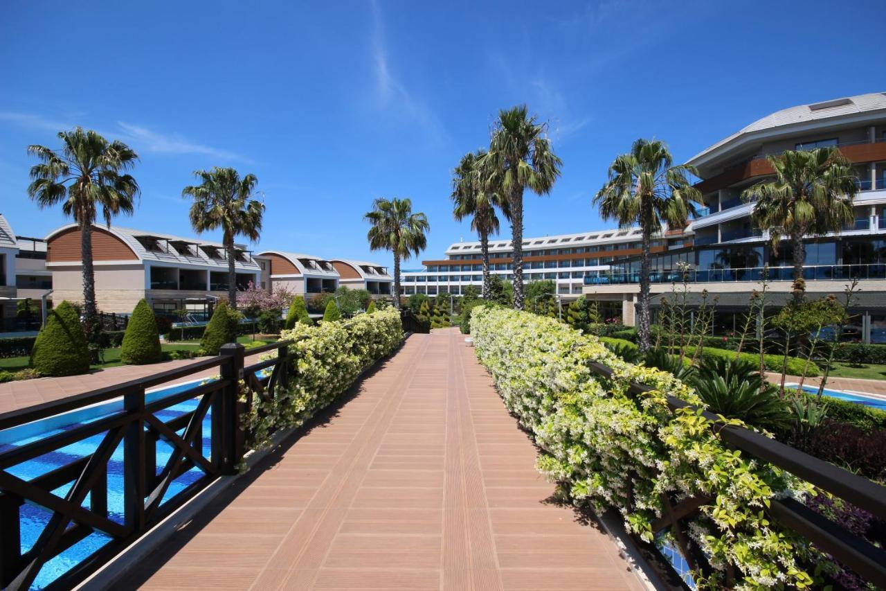 Tui Magic Life Jacaranda Hotel Side Exterior foto Royal Beach Palace