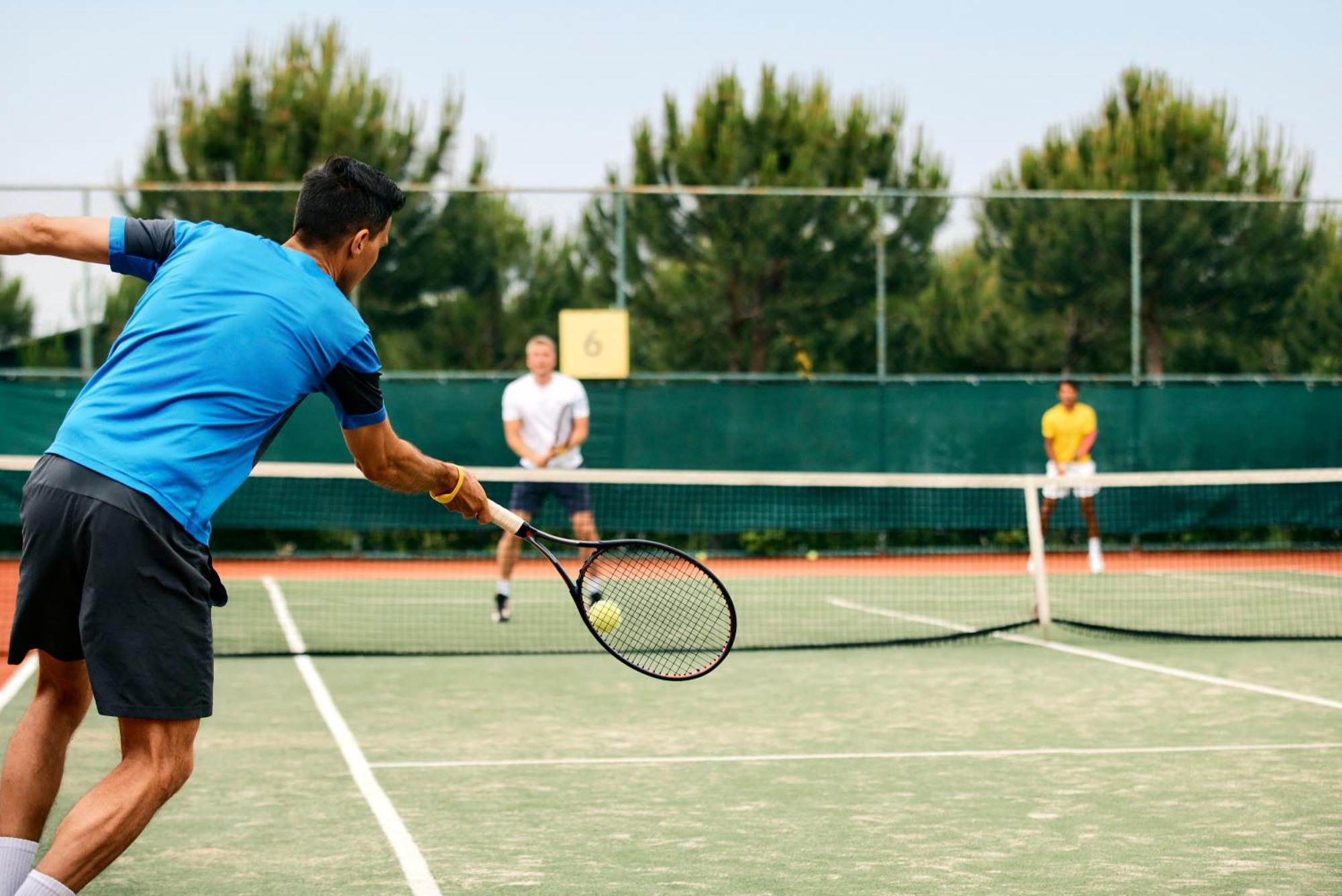 Tui Magic Life Jacaranda Hotel Side Exterior foto Tennis