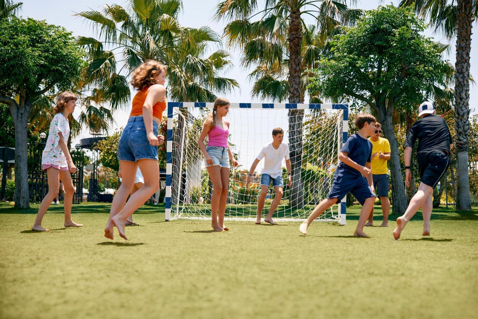 Tui Magic Life Jacaranda Hotel Side Exterior foto A game of football at the 2004 Olympics