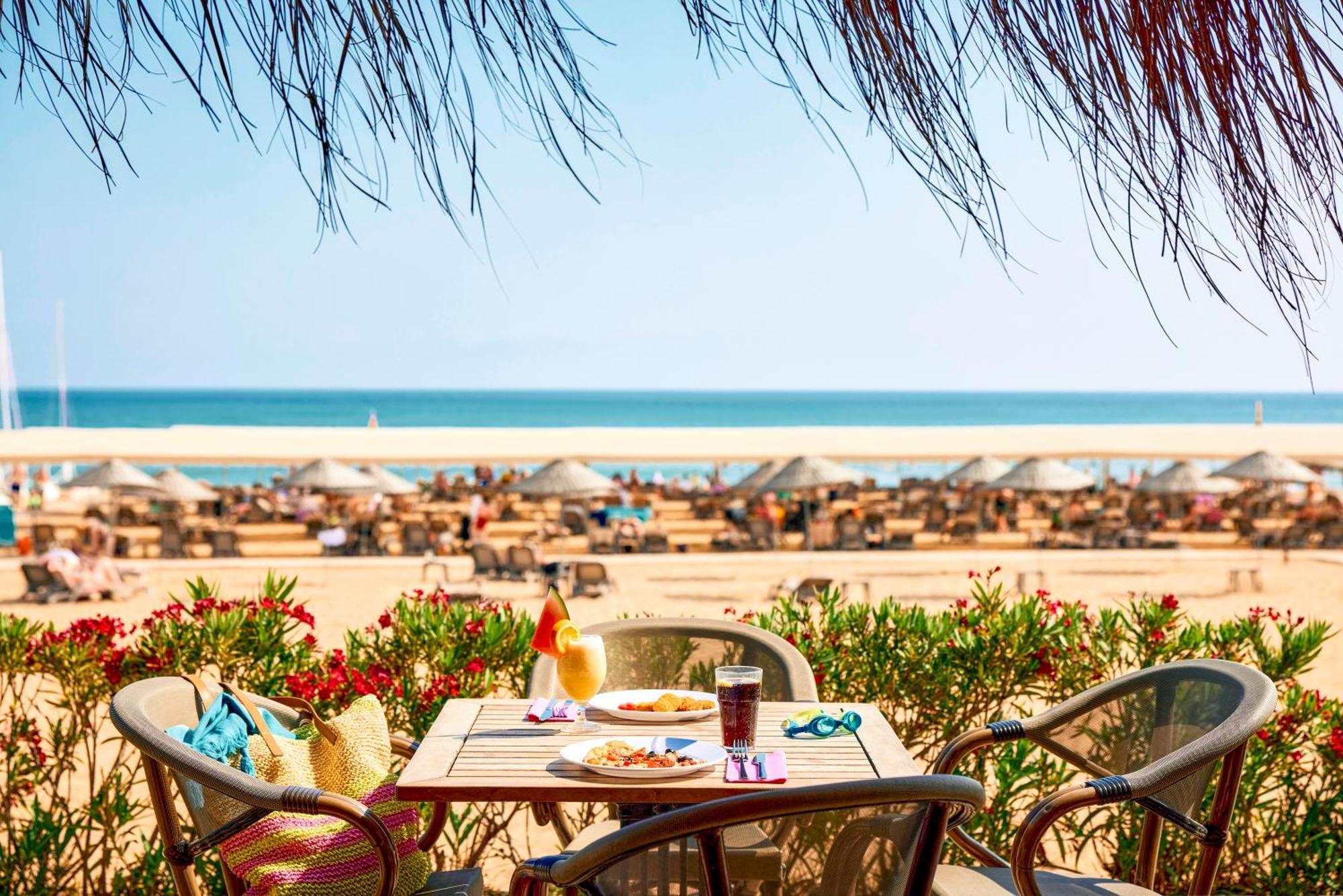 Tui Magic Life Jacaranda Hotel Side Exterior foto Beach in Dakhla